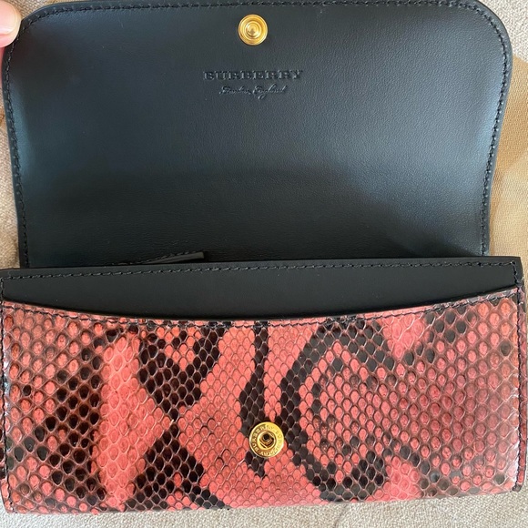 Burberry continental wallet - Picture 5 of 11